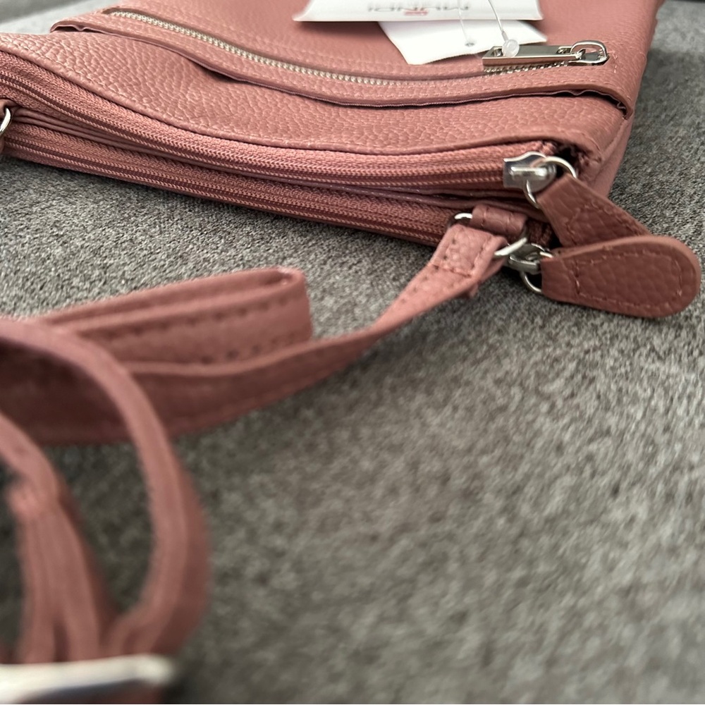 MUNDi Felicia Genuine Leather Crossbody Purse - Picture 4 of 5